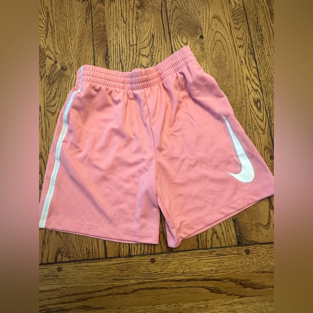 Nike shorts sz m